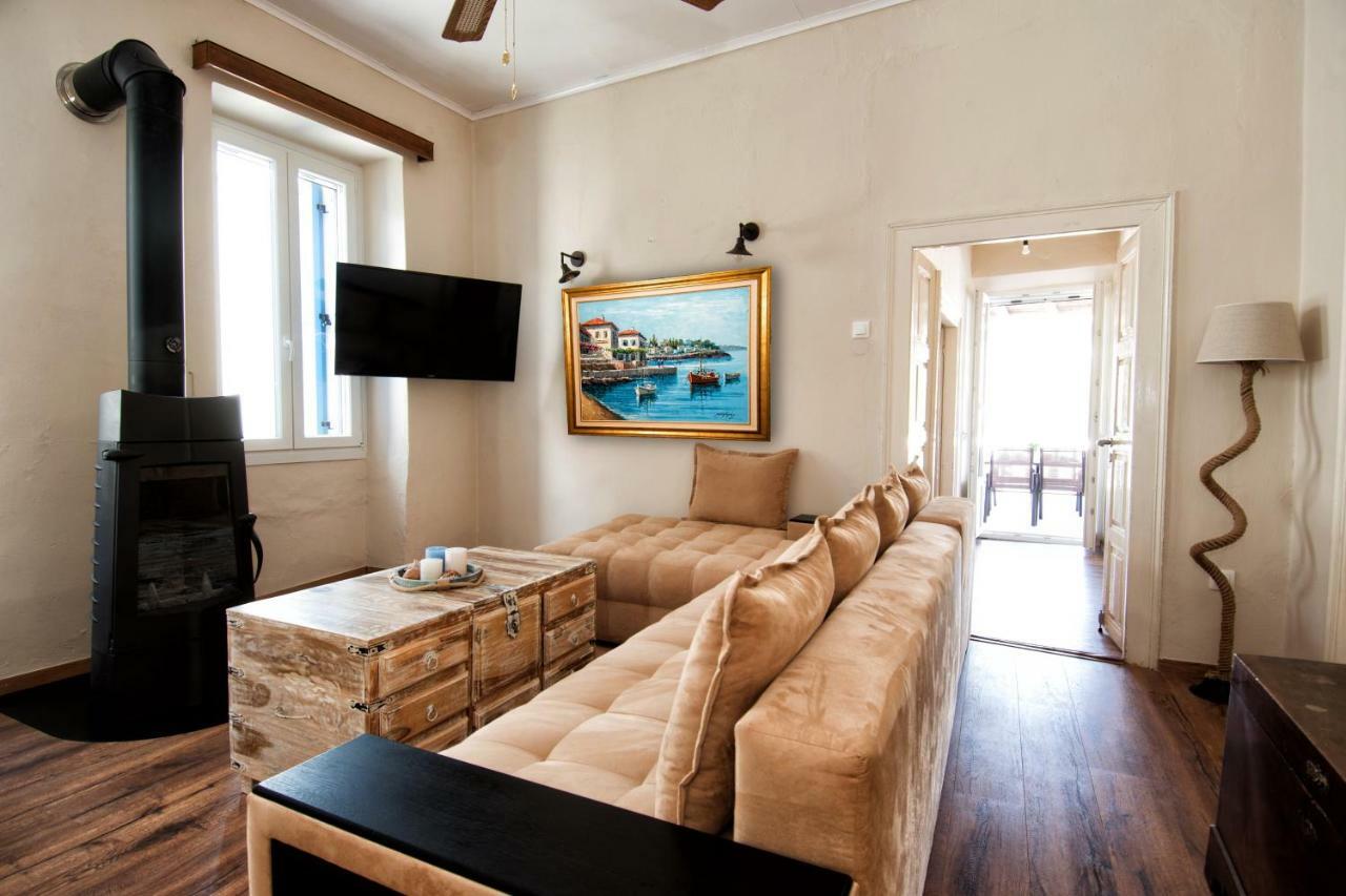 The Veranda Of Gavrion-Exclusive, Centrally Located With Seaview Luaran gambar